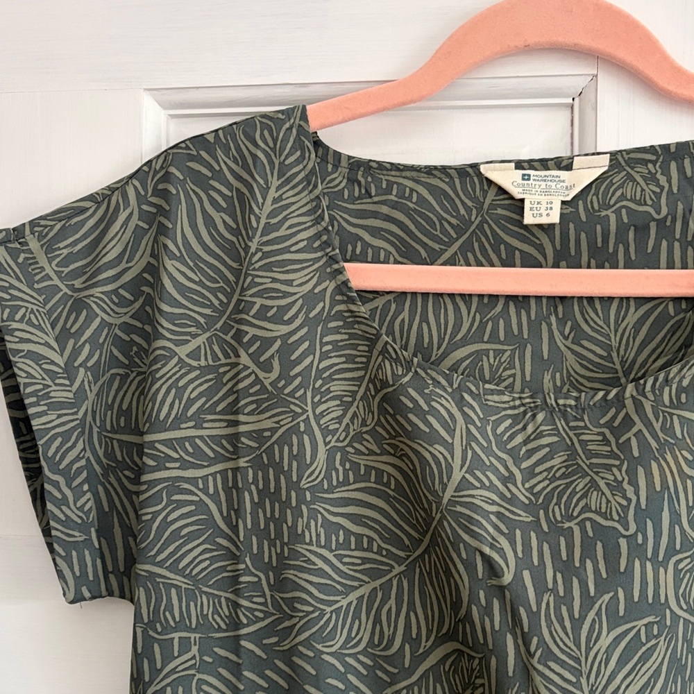 NWOT Mountain Warehouse Leaf Patterned Women's Dr… - image 2